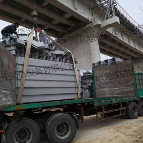 SMC电缆槽卸车现场